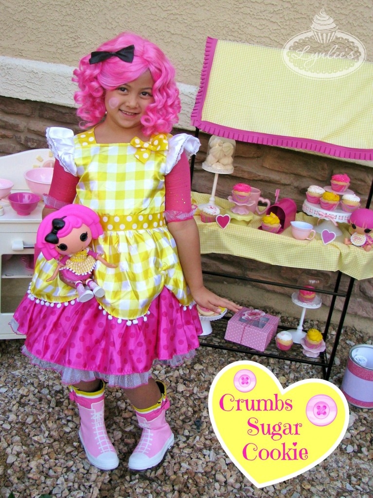Crumbs Sugar Cookie costume