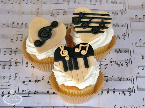 Musical Fondant Toppers