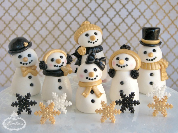 Fancy fondant snowmen ~ Lynlee's