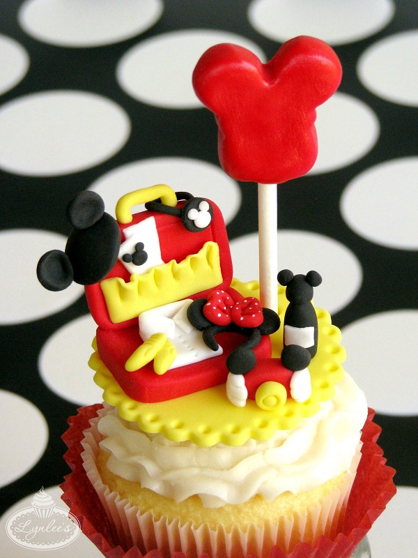 Disney Suitcase Cupcake ~ Lynlee's