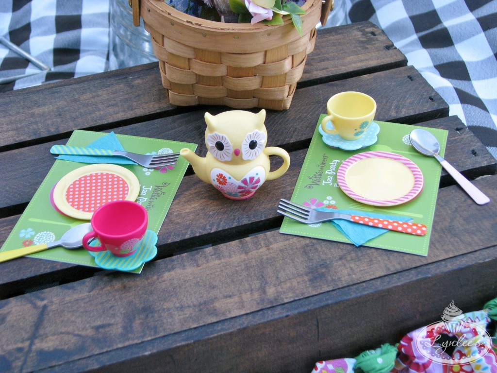 willas-garden-picnic-tea-for-two-party-set