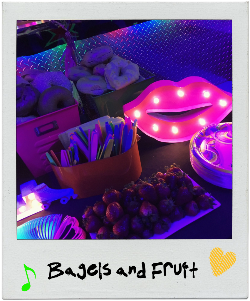 neon-80s-rollerskating-party-bagels