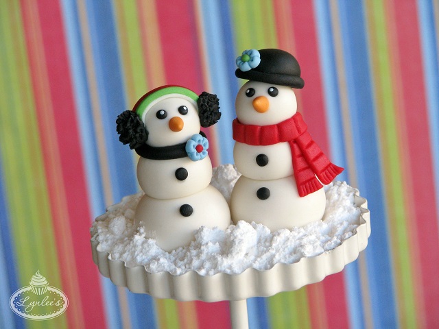 Fondant Snowman Couple Tutorial ~ Lynlee's