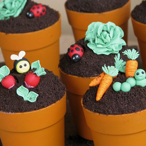 The Sweetest Garden Party Cupcakes Tutorial